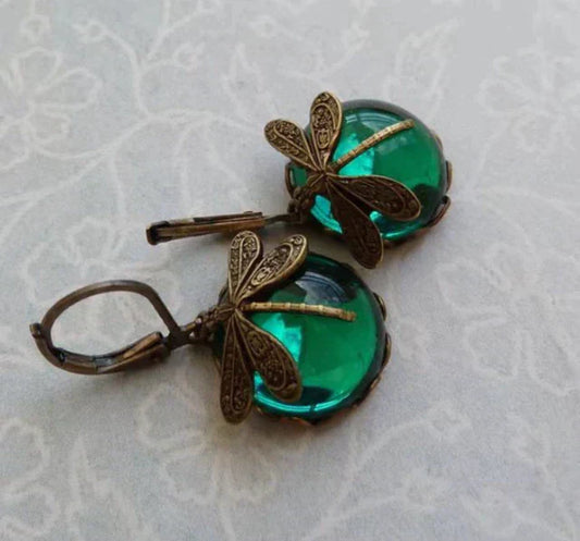 Boucles d'oreilles sphériques à motif libellule en or antique