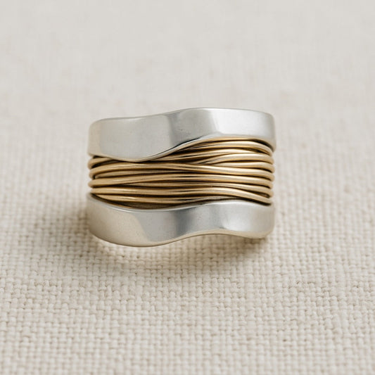 Bague à fils d'argent et d'or