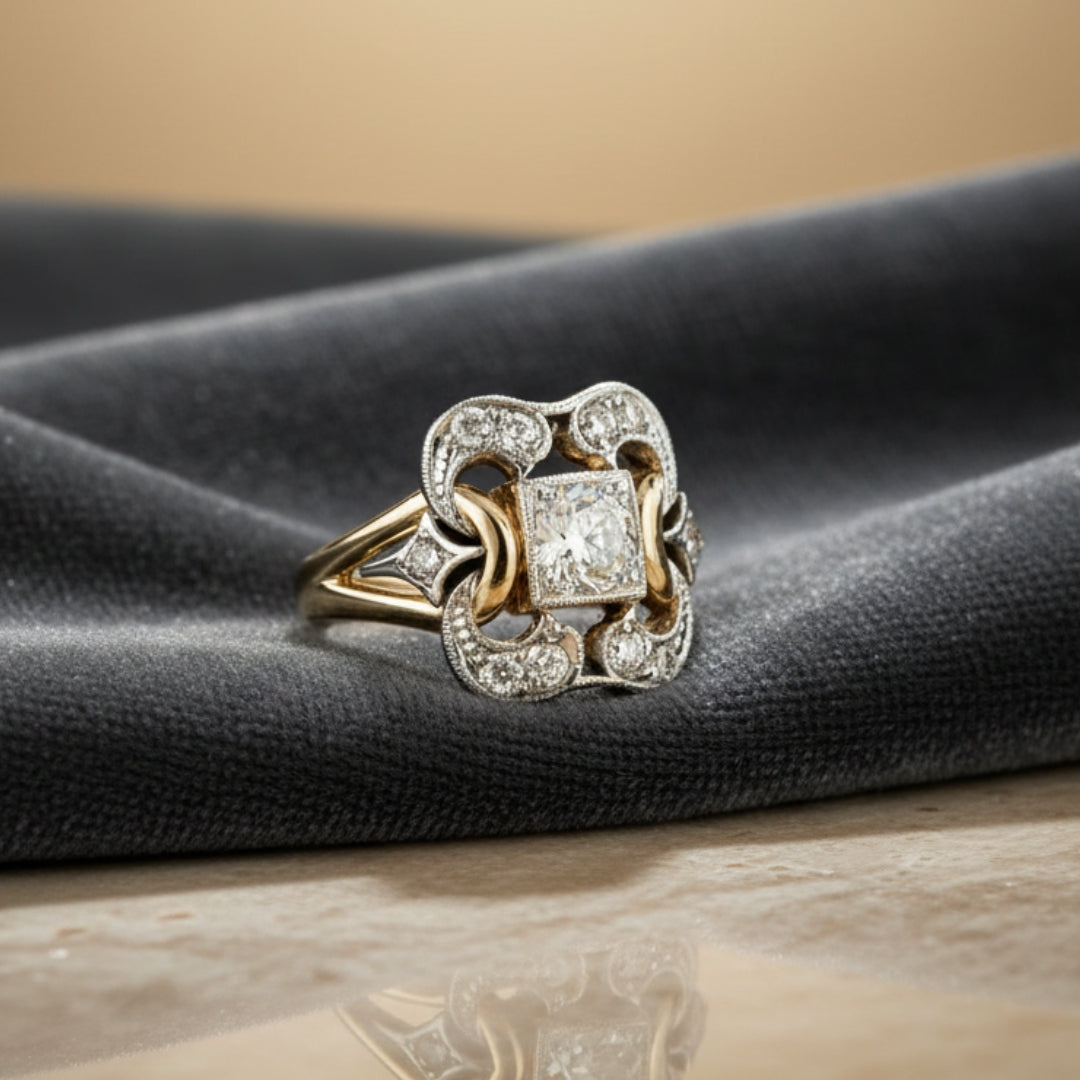 Bague vintage en zircone cubique dorée