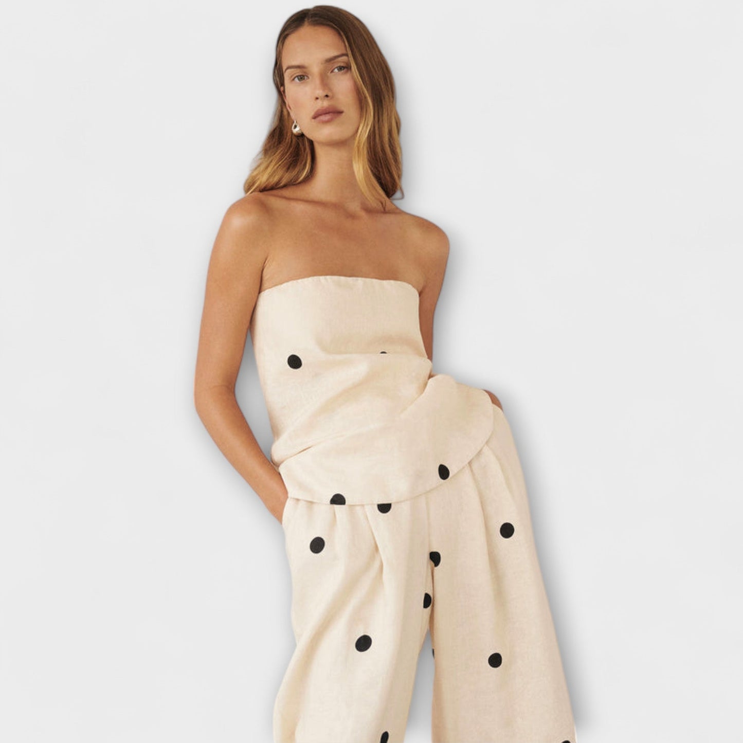 Georgia - Egyszínű pöttyös