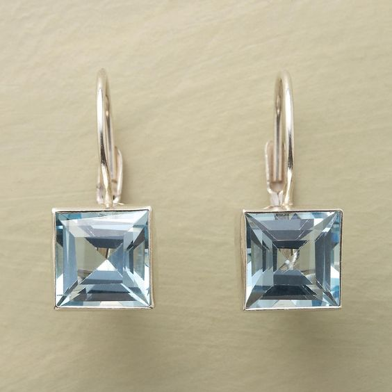 Boucles d'oreilles vintage en verre bleu cubique