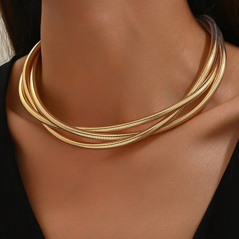 Collier doré à plusieurs rangs vintage