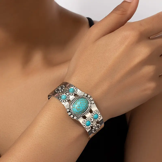 Bracelet en argent vintage avec opale bleue
