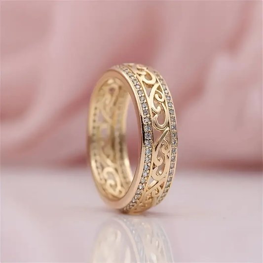 Bague en or jaune creuse et brillante
